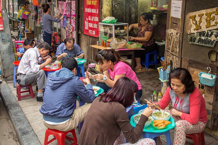 street food in hanoi soup